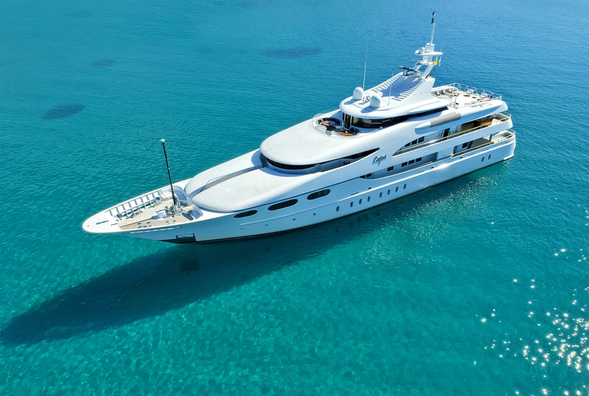 How Much Does It Really Cost to Rent a Yacht in Miami? A No-BS Breakdown hero image