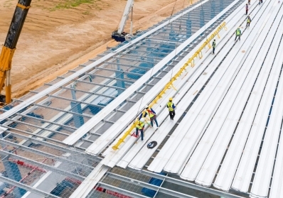 Choosing the Right Commercial Roofing Material for Your Business blog image