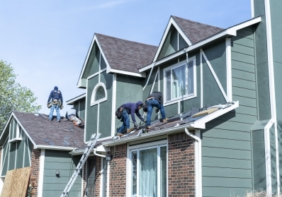 Top 5 Signs It’s Time for a Residential Roof Replacement blog image